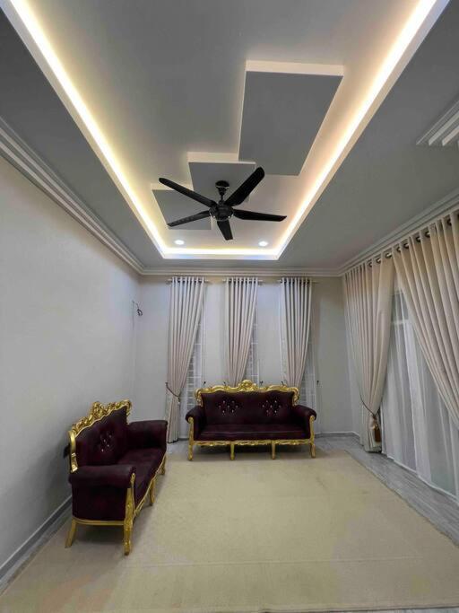 Majestic Homestay - Pasir Puteh Exterior foto
